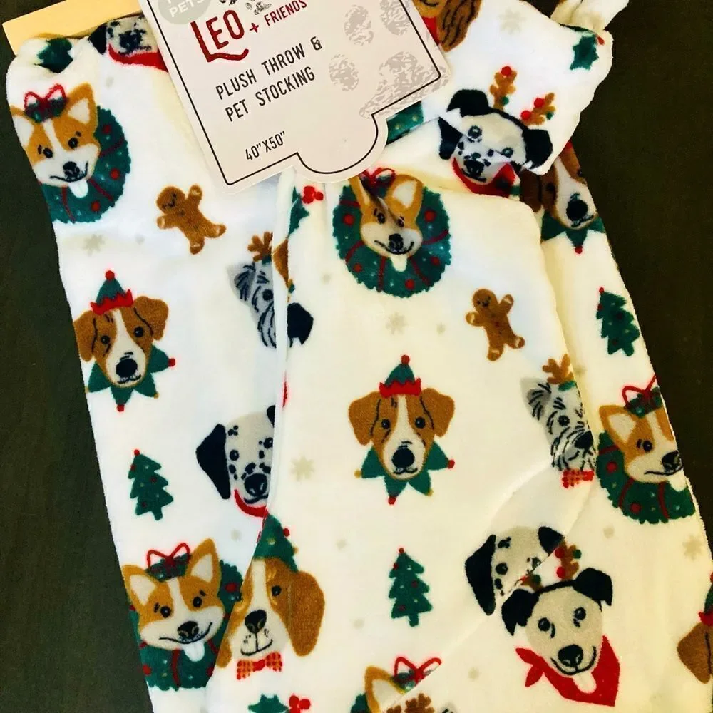 NWT Plush 2-pc Christmas Dogs Pet Throw Blanket & Stocking Gift Set